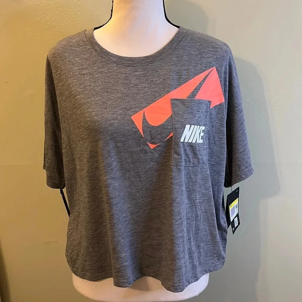 Nike dri-fit oversized gray training crop front pocket logo T-shirt